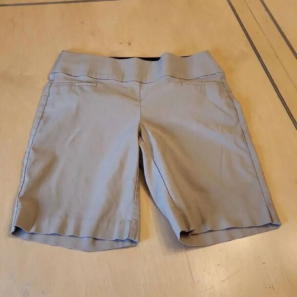 Apt. 9 Pants - Apt 9 khaki bermuda shorts women's size 12